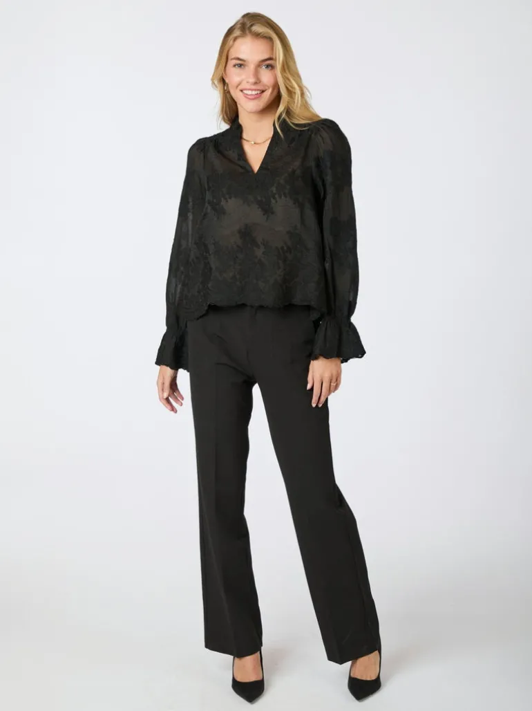 Amara Big Embroidery Blouse Black