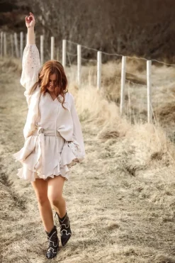 Breezy Blouse Beach Beige