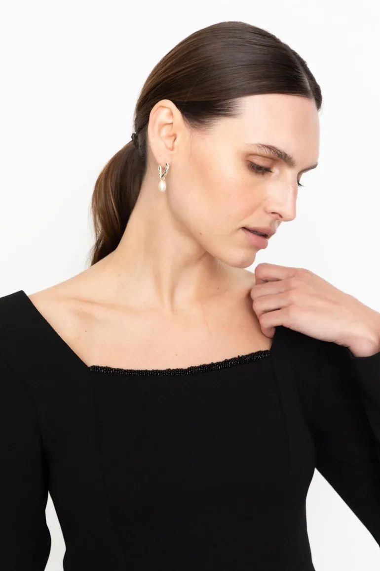 Cosmic Top Black