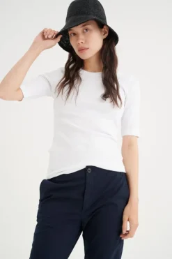 Dagnaiw T-Shirt Pure White