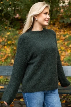 Gabella Ls Knit O-Neck Camp Scarab