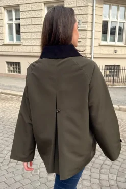 Gatbi Clean Jacket Dark Green