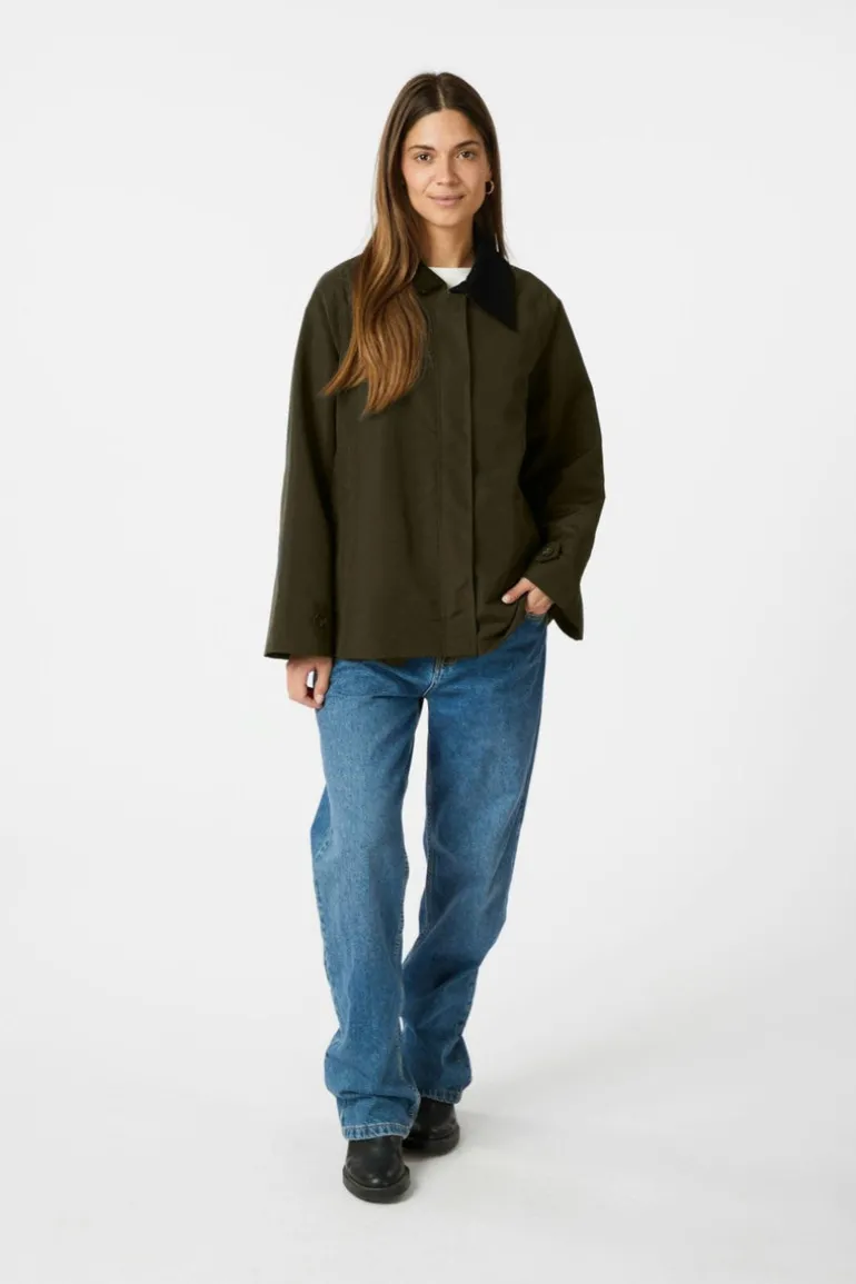 Gatbi Clean Jacket Dark Green