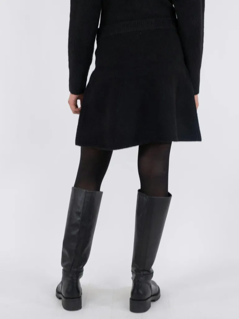 Gisa Knit Skirt Black