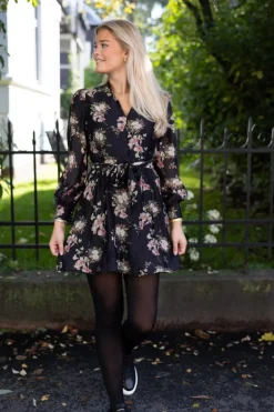 Heidi Print Flower Dress Black