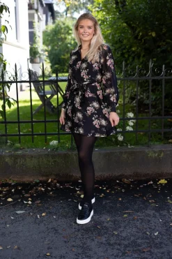 Heidi Print Flower Dress Black