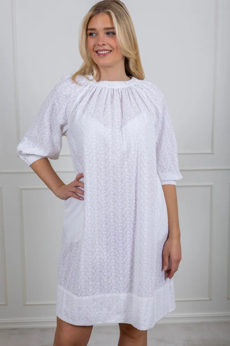 Lace Dress White