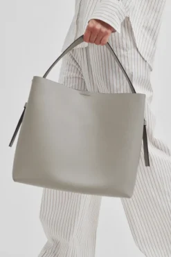 Leata Maxi Leather Bag Roasted Cashew