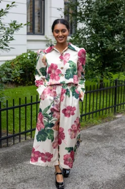 Tailored Satin Bermuda Night Bloom