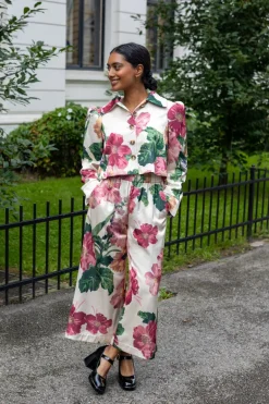 Tailored Satin Bermuda Night Bloom