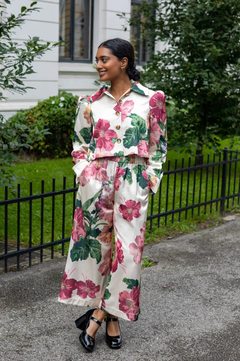 Tailored Satin Bermuda Night Bloom