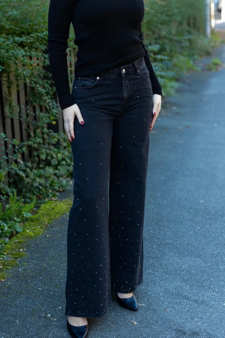 Taylor Embellished Washed Black