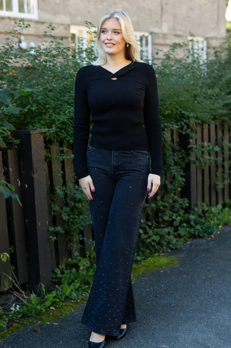 Taylor Embellished Washed Black