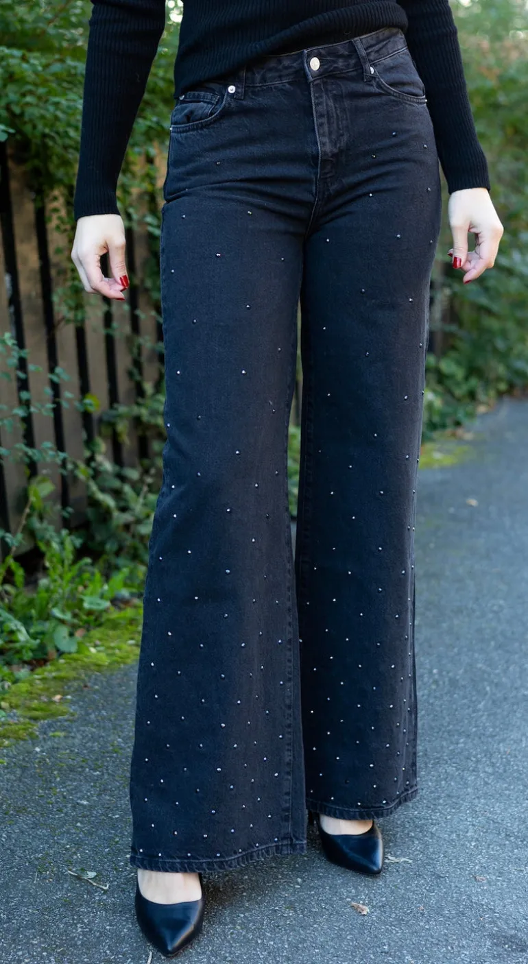 Taylor Embellished Washed Black
