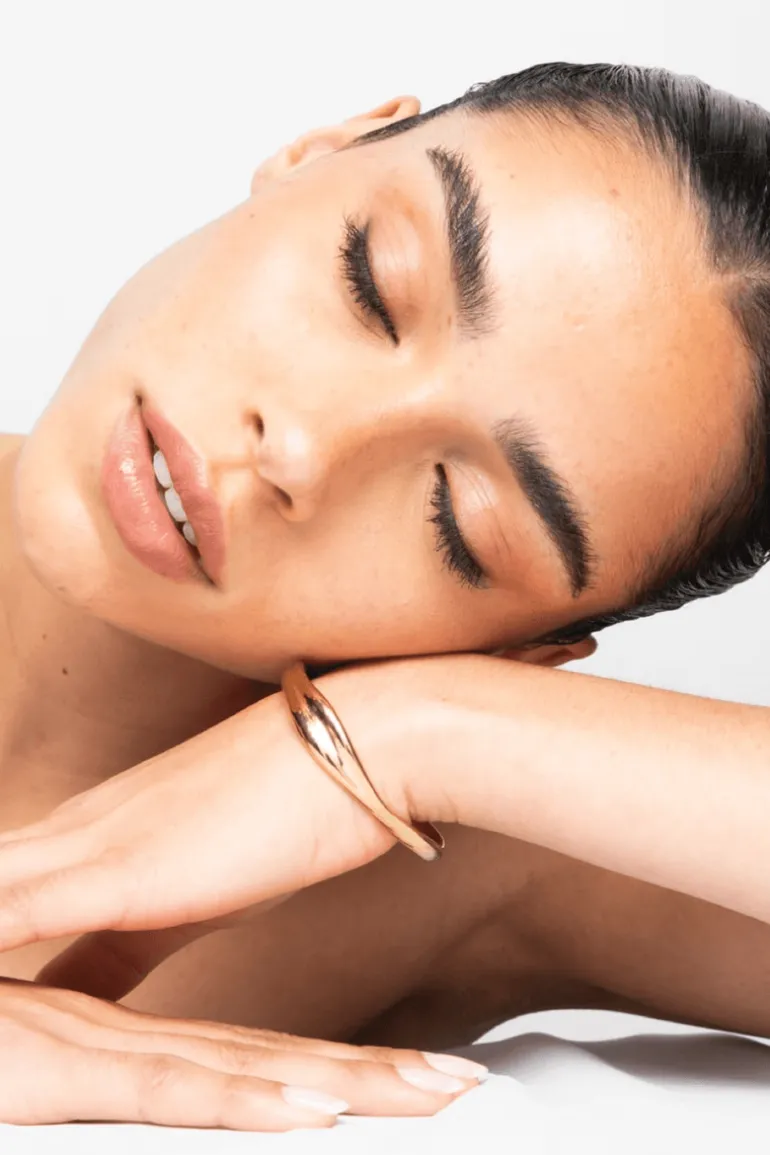 The Wave Bangle Bracelet Gold