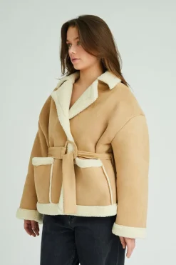 Uria Short Jacket Camel