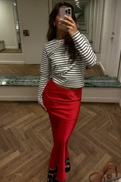 Vicky Heavy Sateen Skirt Red