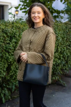 Yaslaurie Ls Padded Jacket Capers