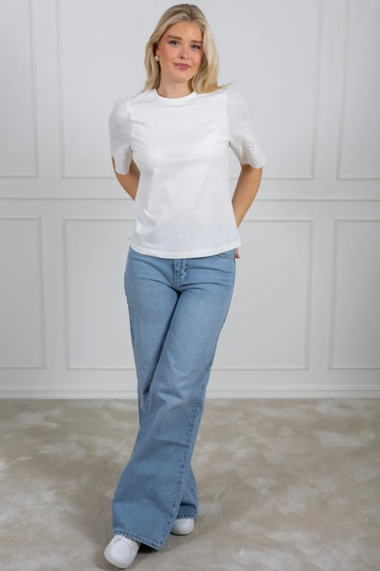 Yaslex Ss Top W. Emb Sleeves Star White