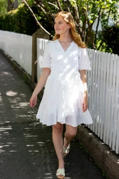 Yasnavina 2/4 Wrap Dress Star White