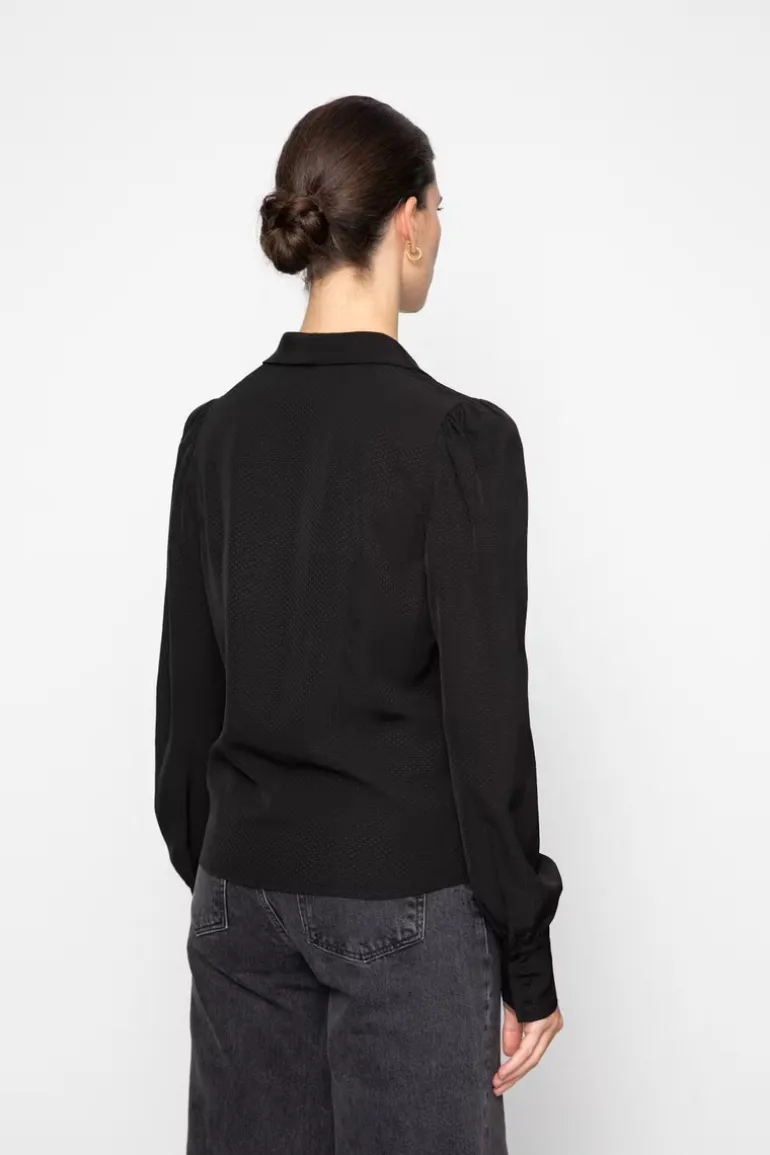 Ylva Blouse Black