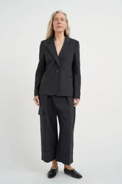 Zellaiw Classic Short Blazer Black